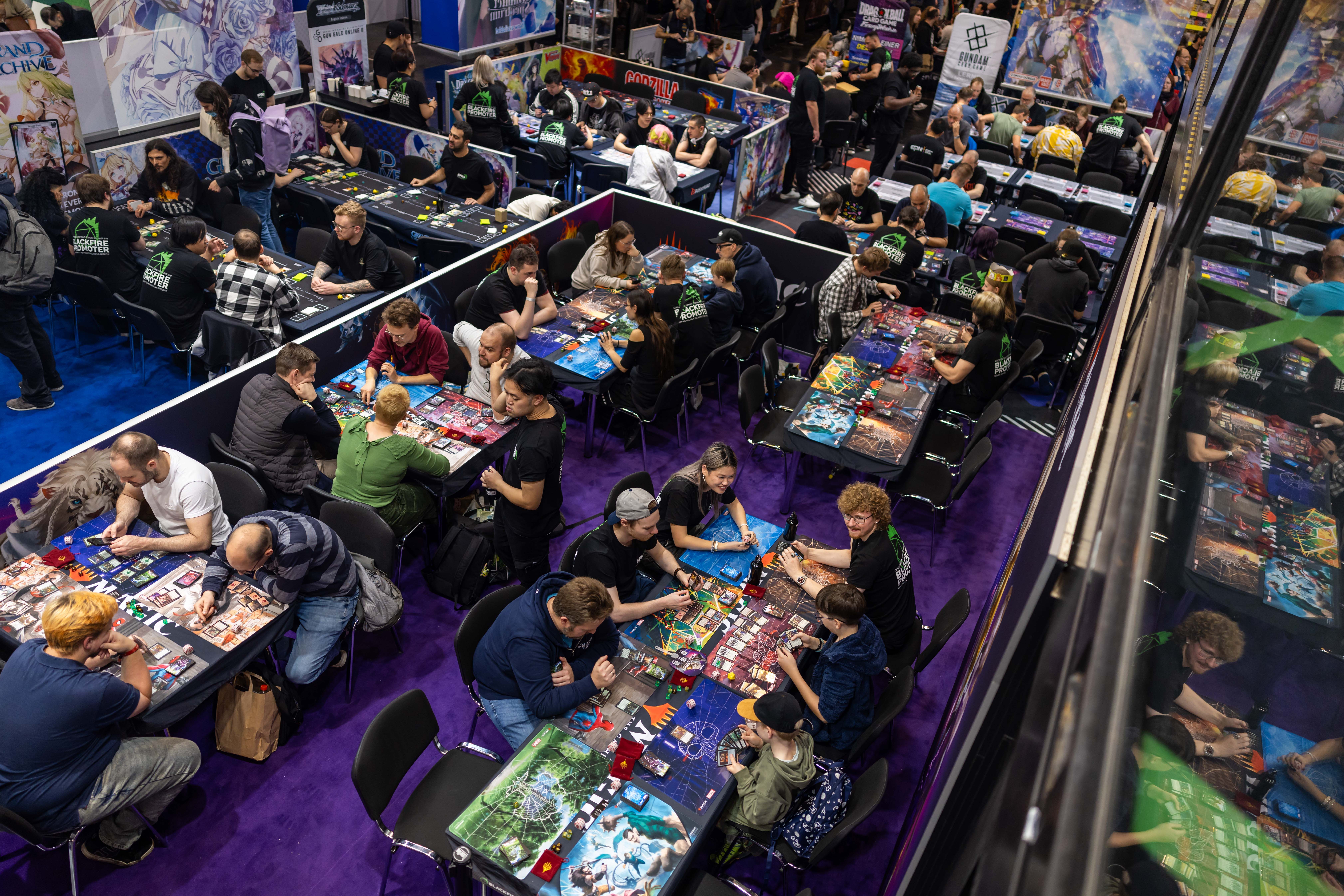 SPIEL Essen 2025 Spieler von oben